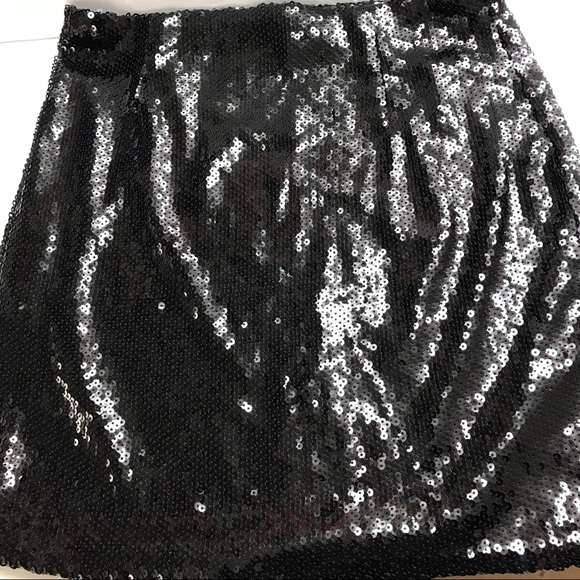 NWT CALL ME EDEN sequin skirt - Picture 2 of 13